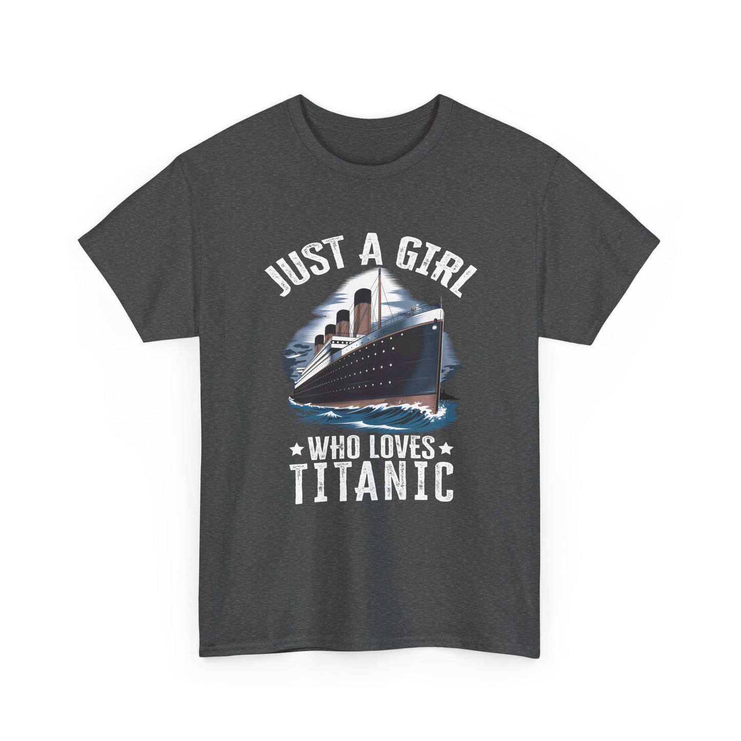 Titanic Girl Loves Titanic - Girl Titanic Design for Women Gift Unisex T-Shirt